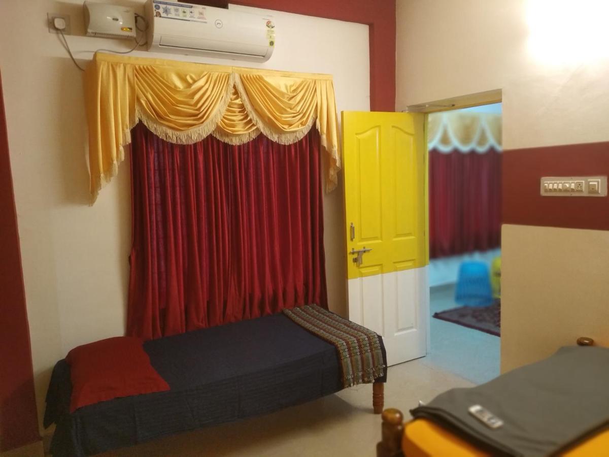 Hi5 Holiday Apartments Udupi Bagian luar foto