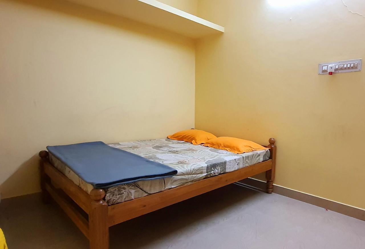 Hi5 Holiday Apartments Udupi Bagian luar foto